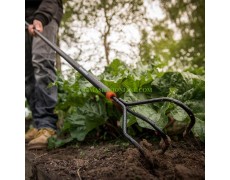 Разрохквател за почва с дълга дръжка Fiskars Solid FS 1016034 1640 мм thumbnail image